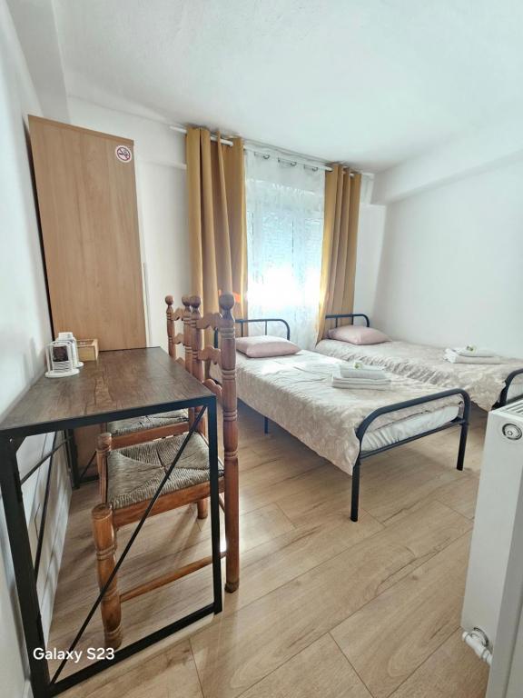 chambre 2 privé calme 100 M de métro MERMOZ