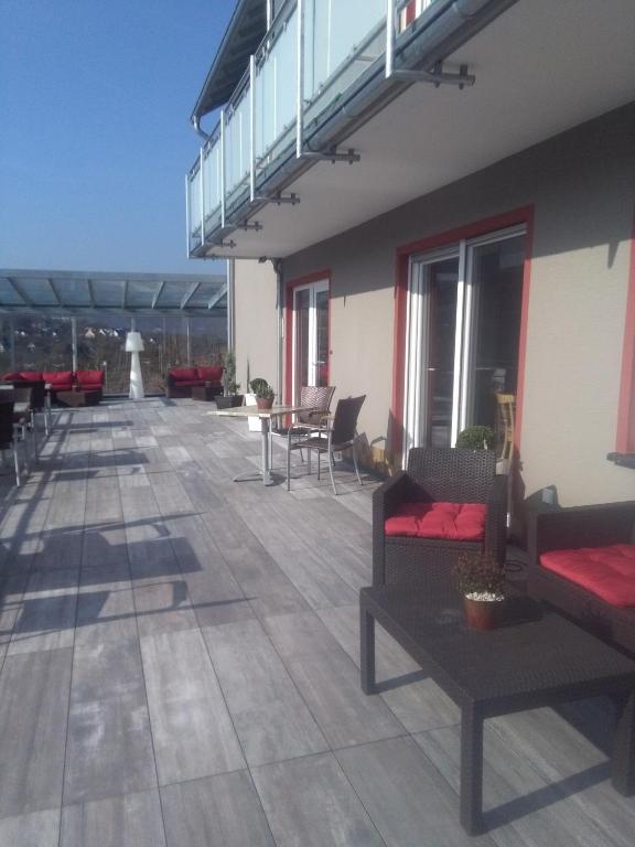 Gallery image of Hotel-Restaurant-Weingut Kapellenhof in Klotten