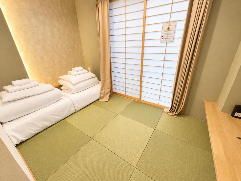QC402, Newly Built in 2026, Tokyo Shitamachi Tatami Experience, Two Single Japanese Futons, Private Kitchen, Washing Machine and Shower Room, Bus Stop 2 Minutes, Senso-ji 9 Minutes