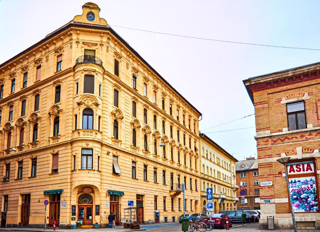 Rákóczi Apartman 1084 Budapest, 2 Vásár utca 1.emelet 11 kép - 1