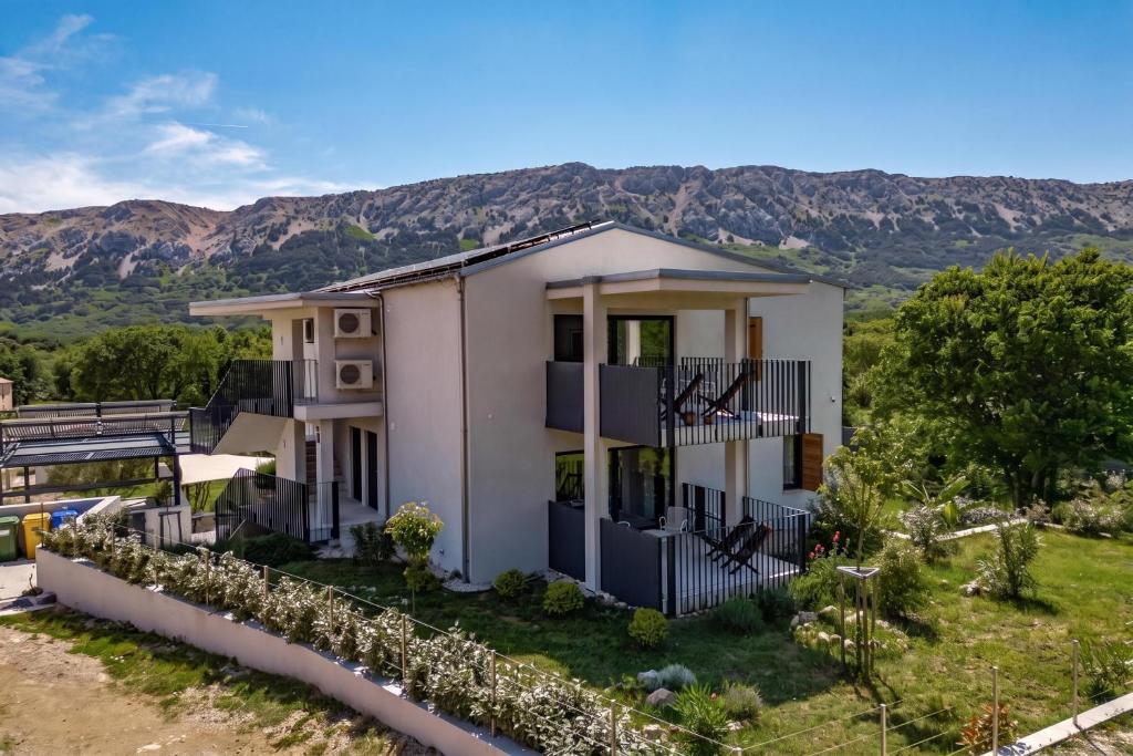 Sapore Di Mare Apartments with Shared Pool