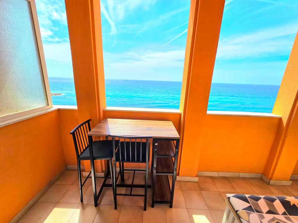 Maison Mirella - Fronte spiaggia, vista mare e aria condizionata