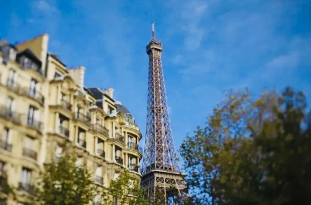 Appartement de charme au pied de la Tour Eiffel