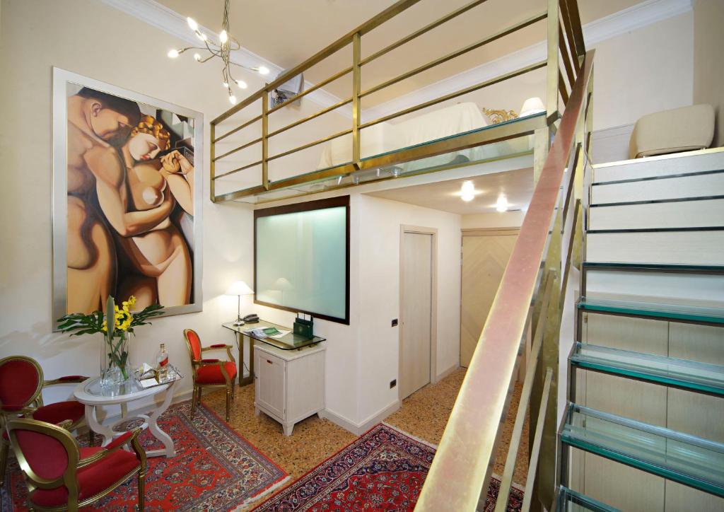 
Junior Suite - Split Level
