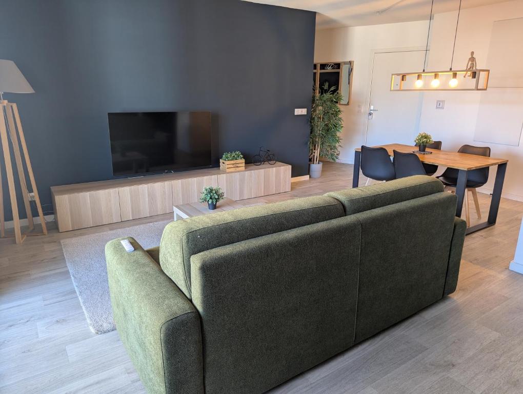 Centre ville, Parking, transport en commun au pied de l'immeuble