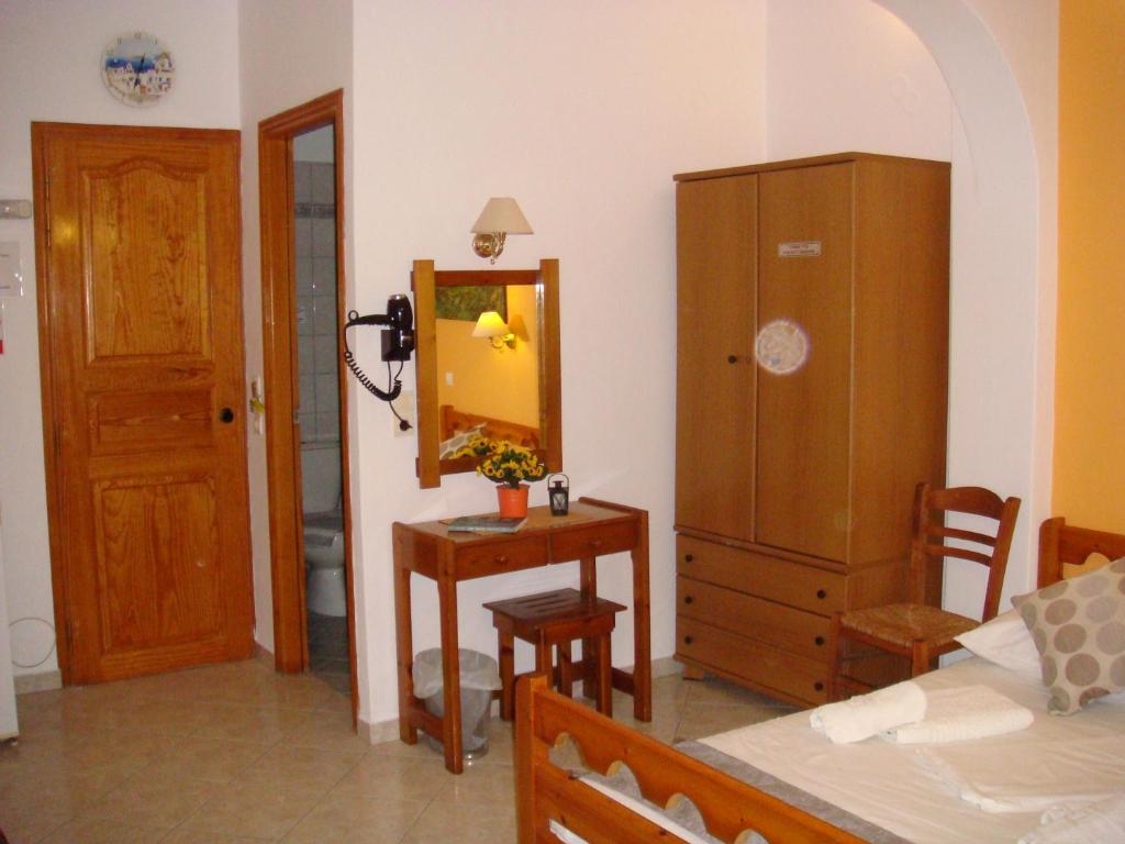 Fotografie z fotogalerie ubytování Boussetil Rooms CapAnMat v destinaci Tinos