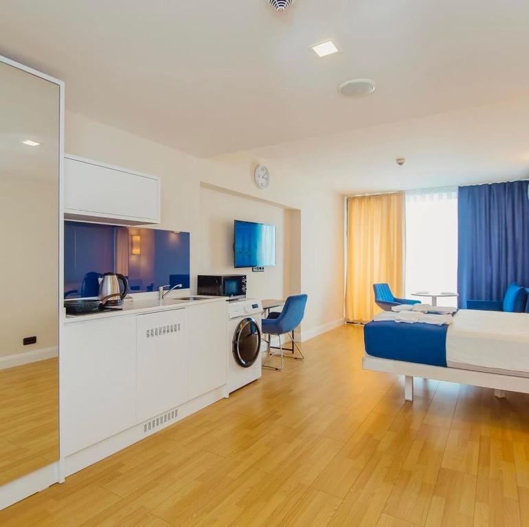 فضای داخلی Premium Black Sea View Suites در باتومی - تصویر ۳