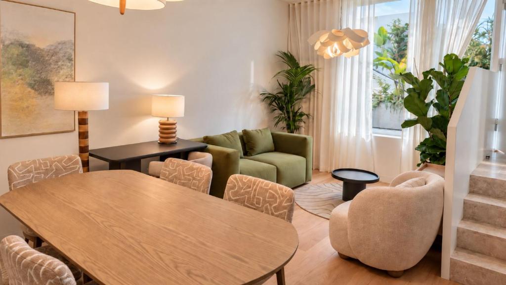 NEW Luxury 2BR Townhouse for 6 with Sun Deck