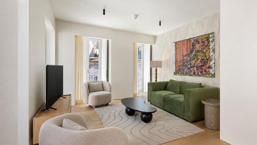 NEW Luxury Apartment with Botanical Garden Outlook