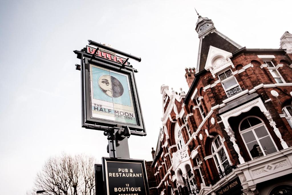 Half Moon - Resim 11