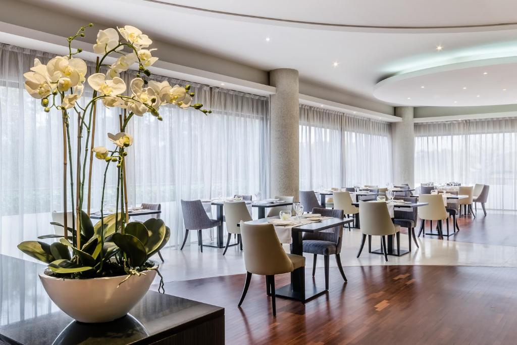 Exe Campus, Bellaterra – Updated 2023 Prices