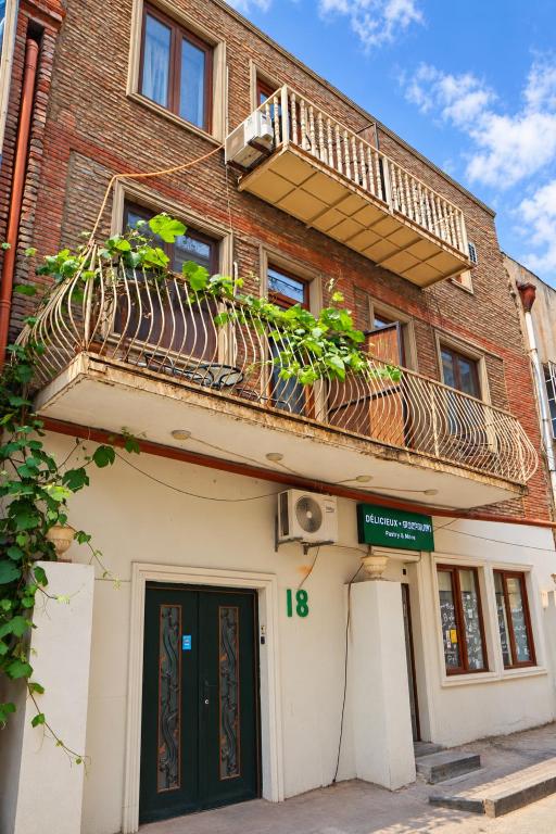 امکانات Six Rooms Tbilisi - تصویر ۴