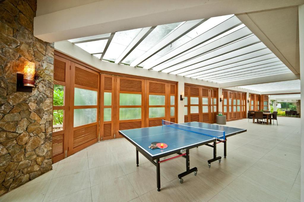 Stolní tenis v ubytování Misibis Bay nebo okolí