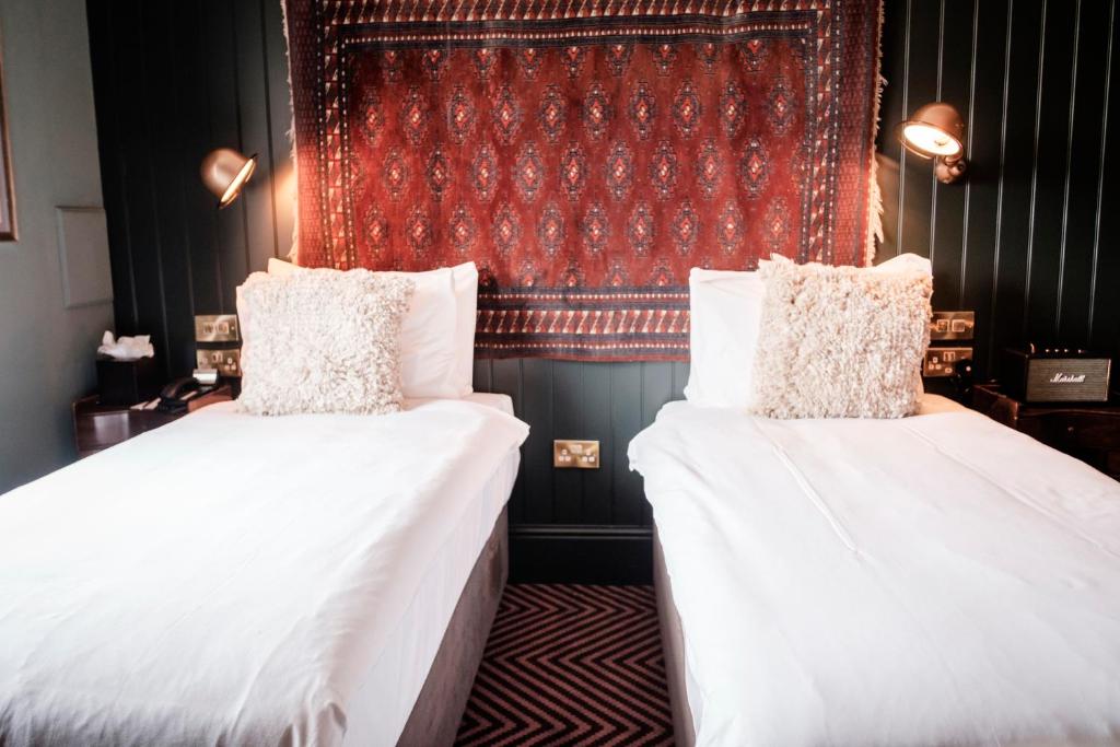 Half Moon - Resim 19