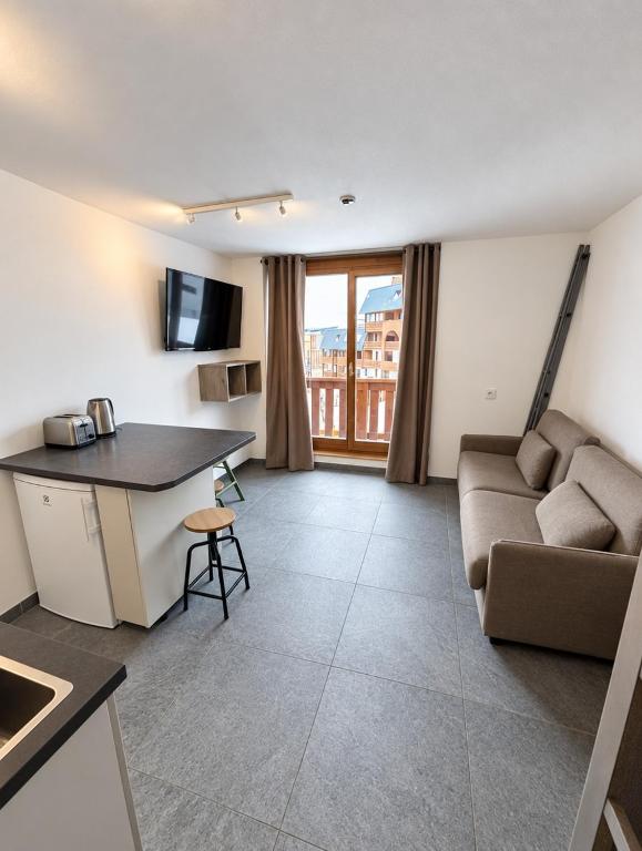 AL-208 Val Thorens - Ski InOut - 4 Beds Flat