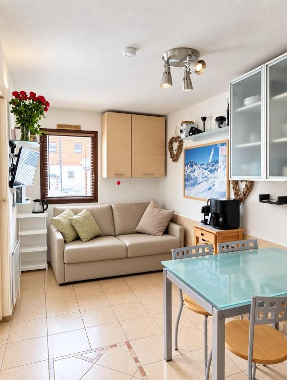 Val Thorens - Ski InOut - 5 Beds Flat LEZ-003