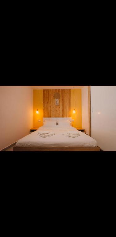 Calmio 1 Athens