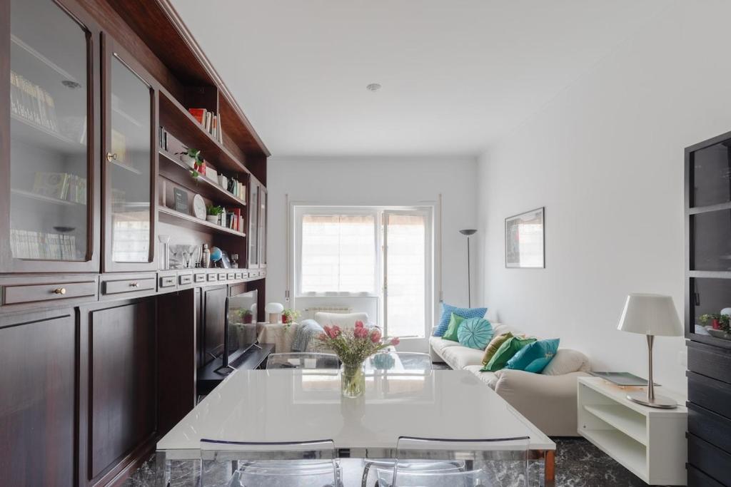 Bright 2BR with balcony, Caffarella, Furio Camillo, Tuscolana Station
