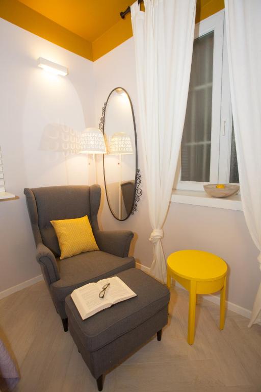 Istumisnurk majutusasutuses Magic Rooms Split