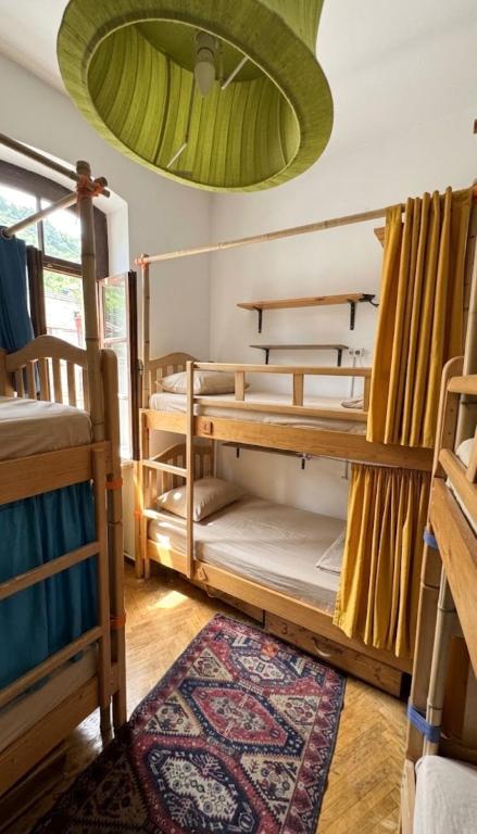 تصویر اتاق‌های Namaste Hostel - تصویر ۲