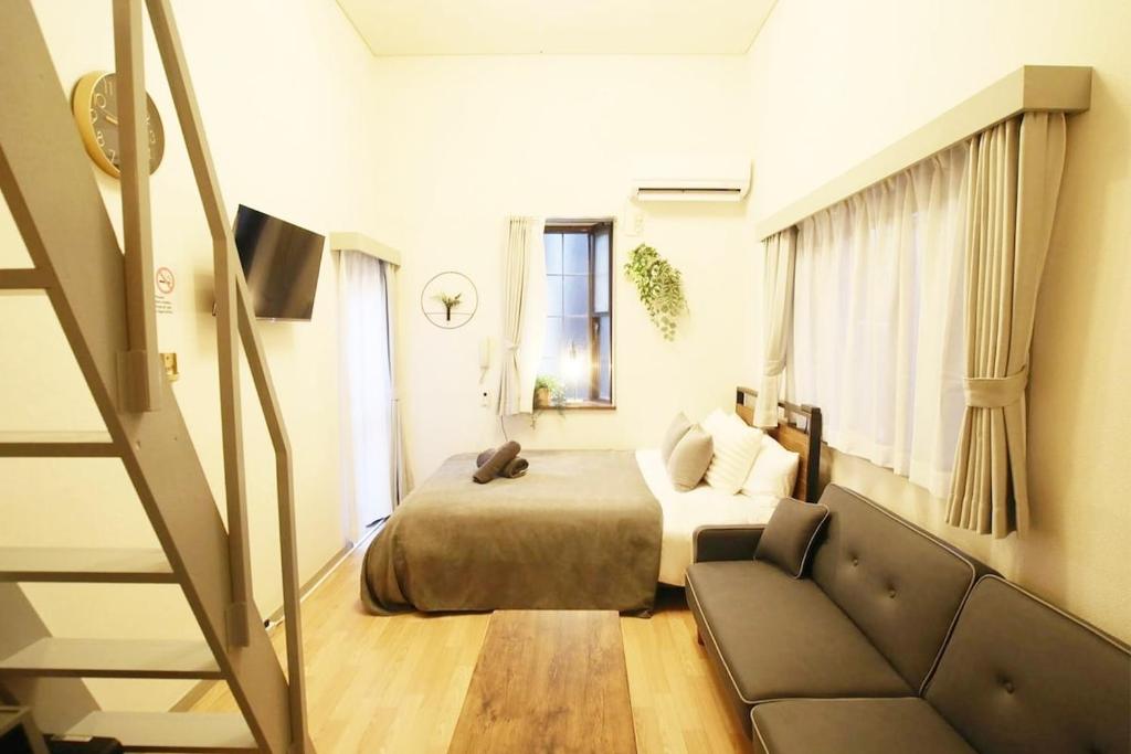 Hatsudai Grandor 103