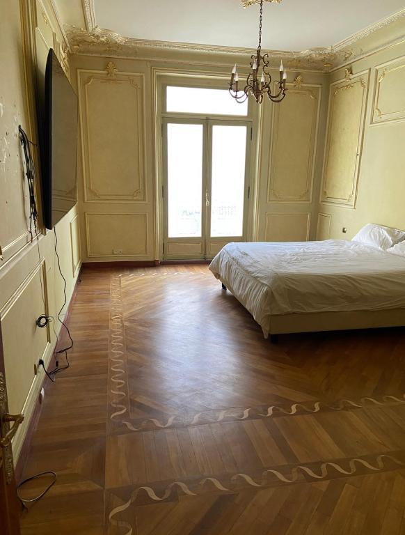Suite Royale Montaigne