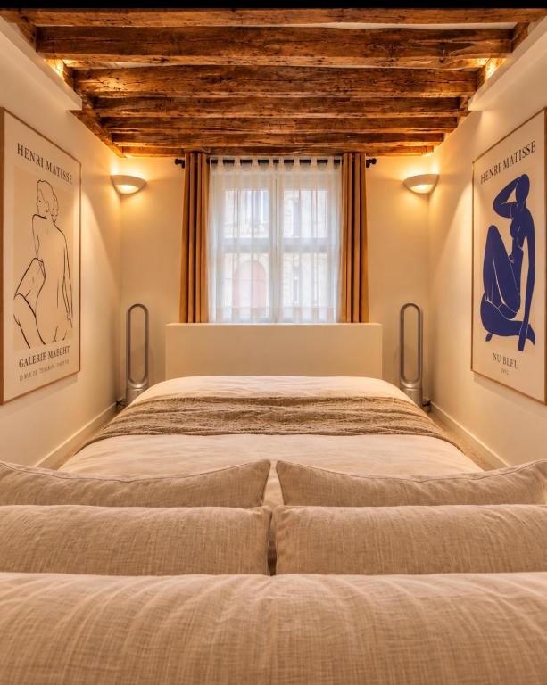 Private Entrance Designer Loft Place des Vosges