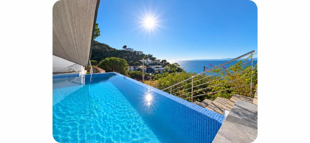 Villa Eden Roc AV-22
