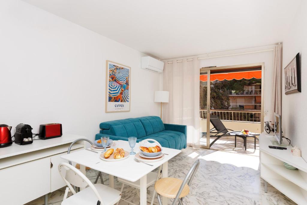 Upstays Cosy T2 32m2 with terrace and AC