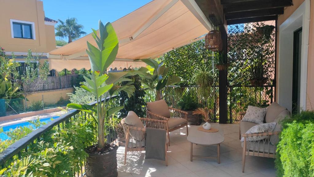 House Laguna Roja with sun terrace