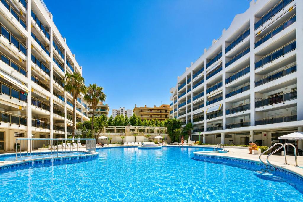 Apartamentos ROYAL Salou