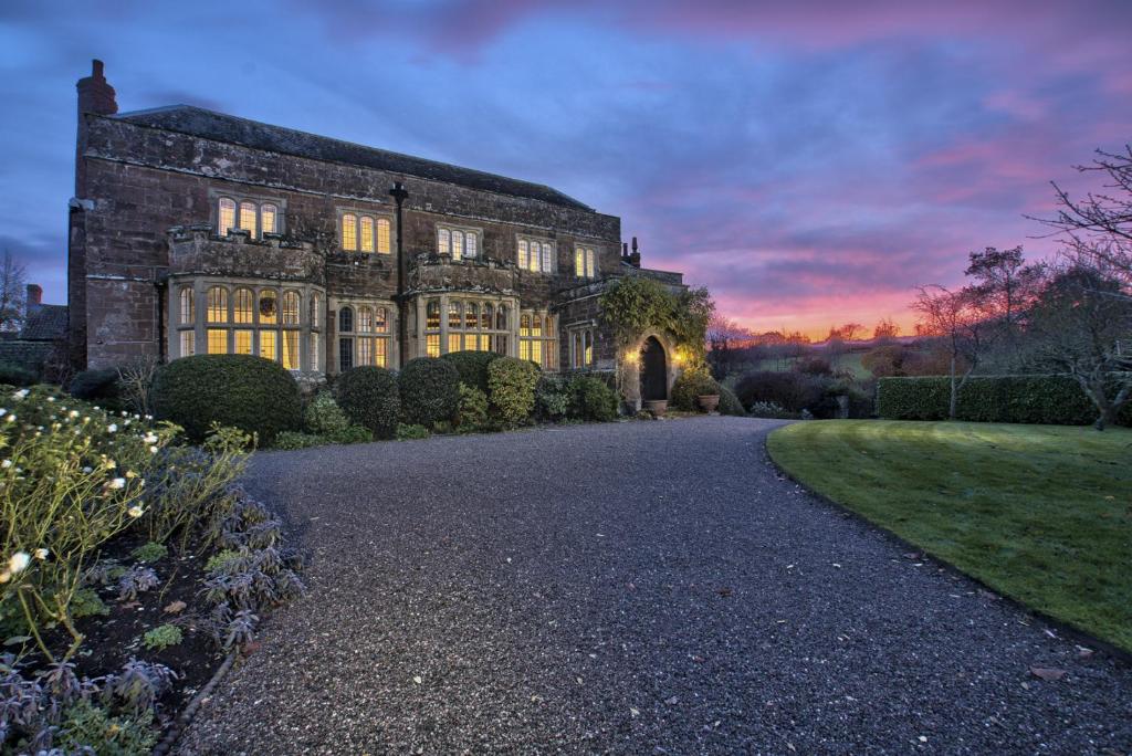 Fawley Court by Group Retreats - 