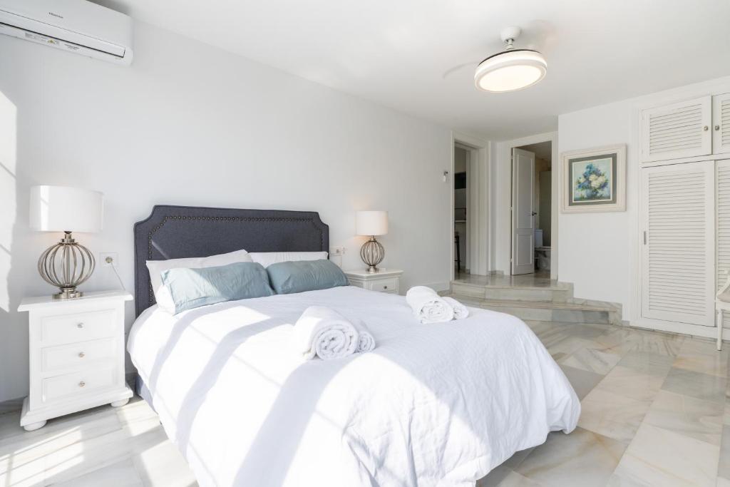 3BDR Apartamento Puerto Banús
