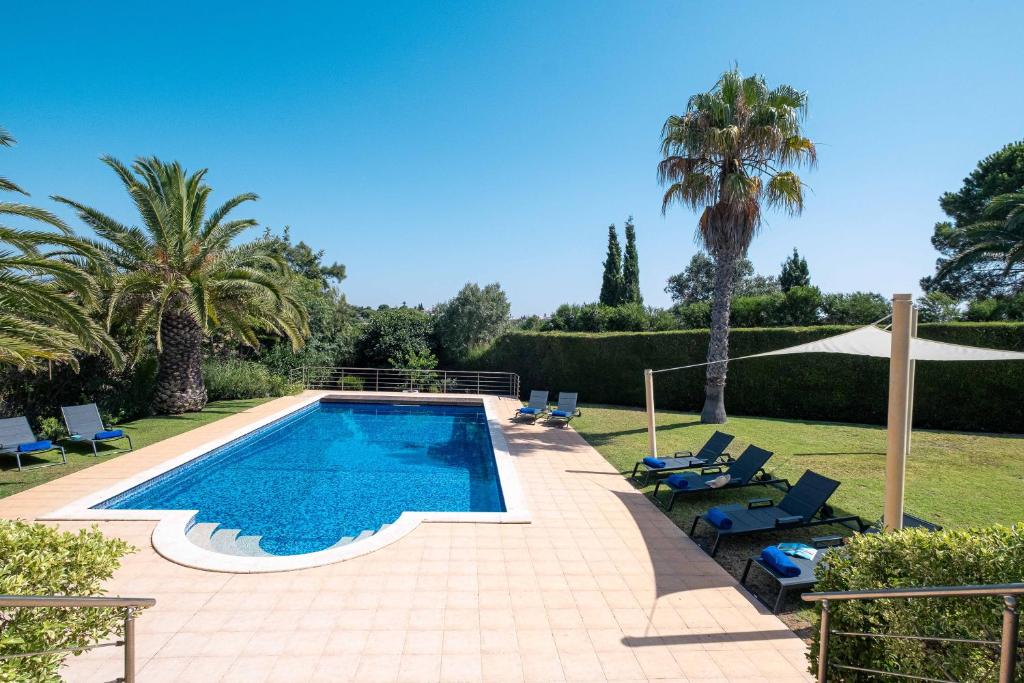 Casa Caledonia - 4 bedroom villa superior with pool