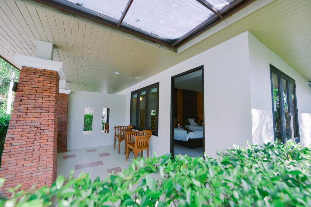 Sita Beach Resort - 3