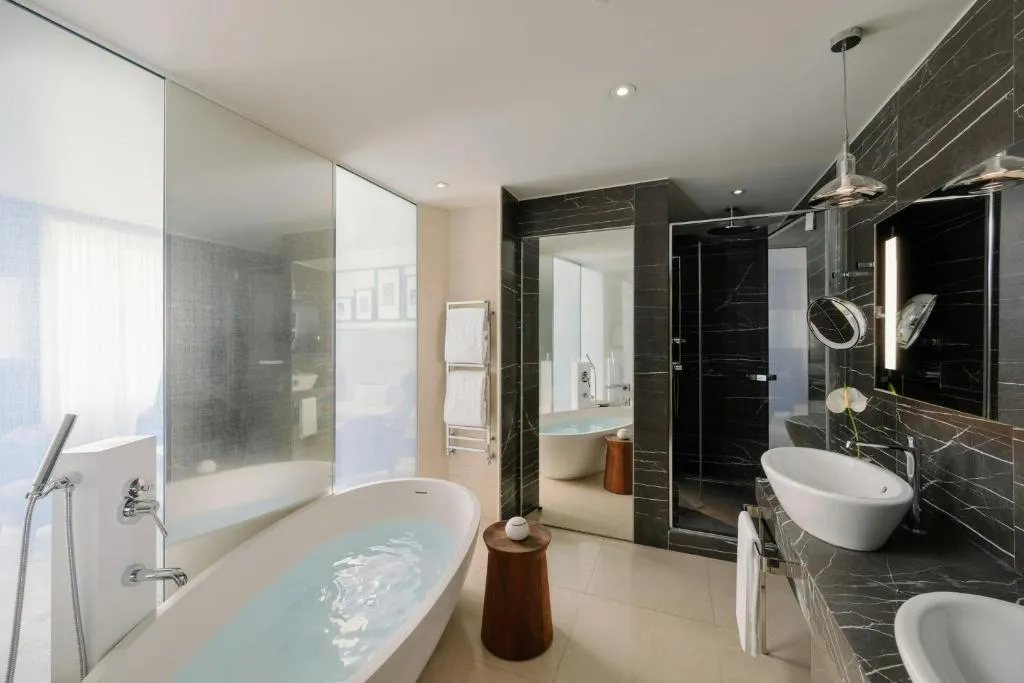 Deluxe Junior Suite