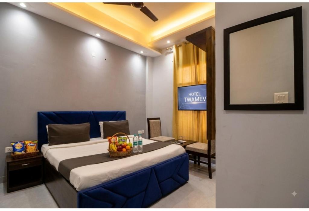 Twamev couple Friendly Rajouri garden by The Arrow در دهلی نو