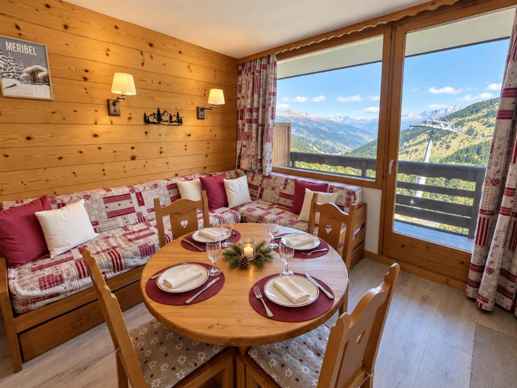 Apt rénové, ski aux pieds avec balcon lumineux