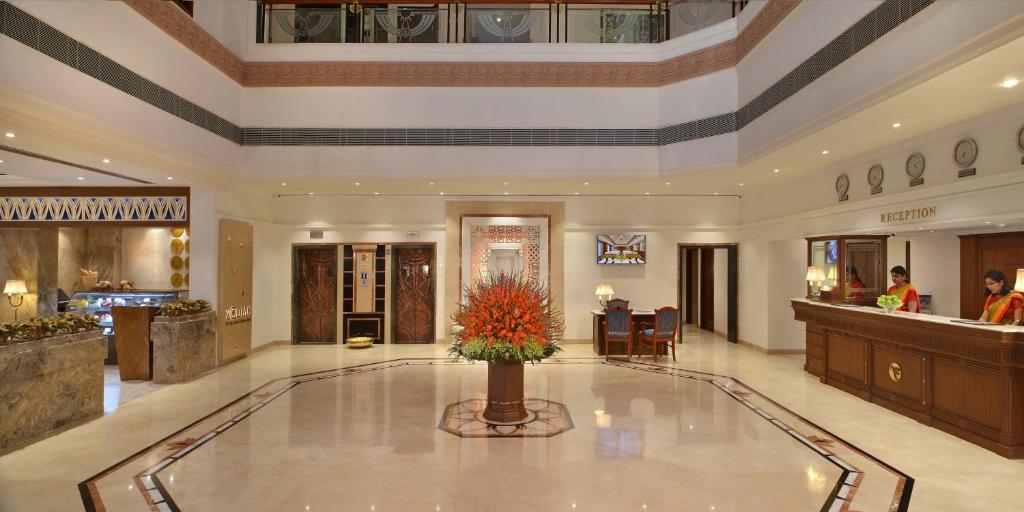 Vstupní hala nebo recepce v ubytování Fortune Landmark, Ahmedabad - Member ITC Hotels' Group