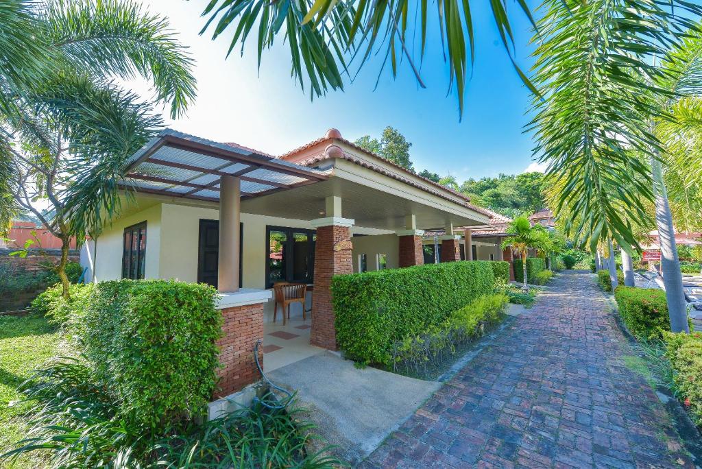 Sita Beach Resort - 2