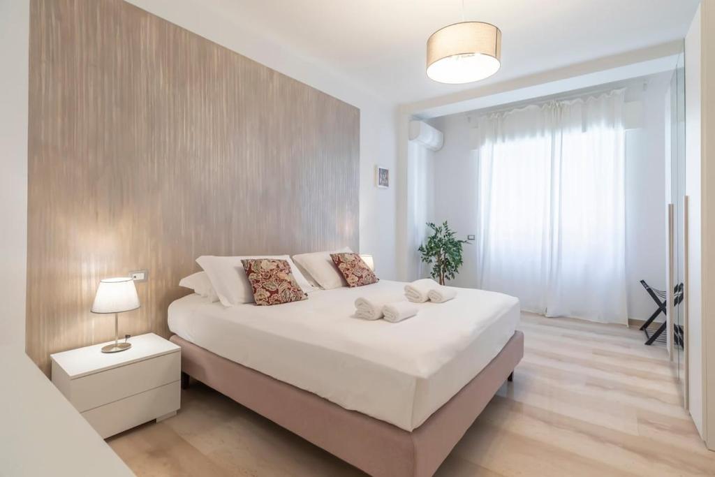 AureaLiving - Trastevere Station Three-Bedroom Apartment