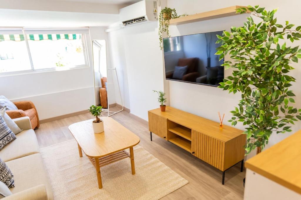 Bright duplex with terrace I Marbella Center