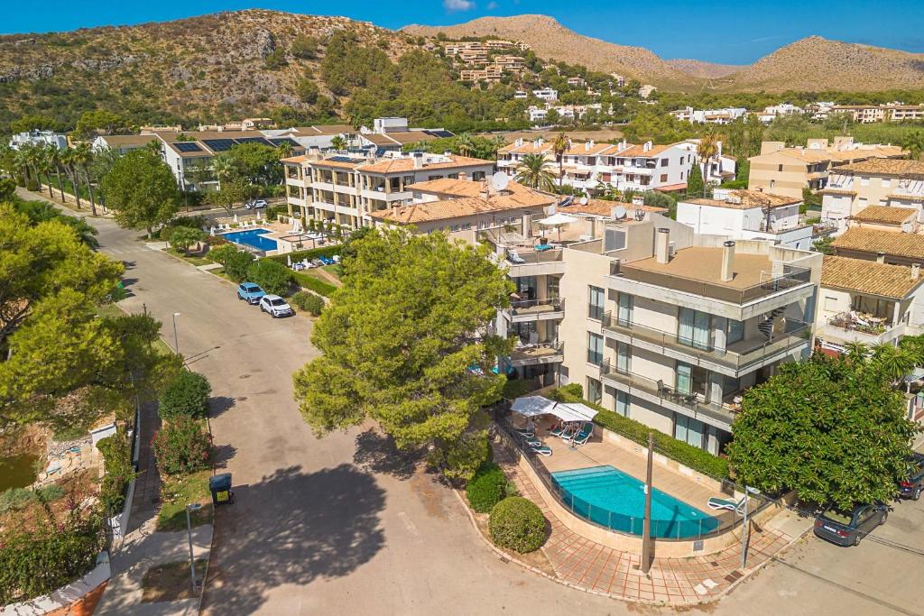 Can Marti Cirerer by Sealand Villas
