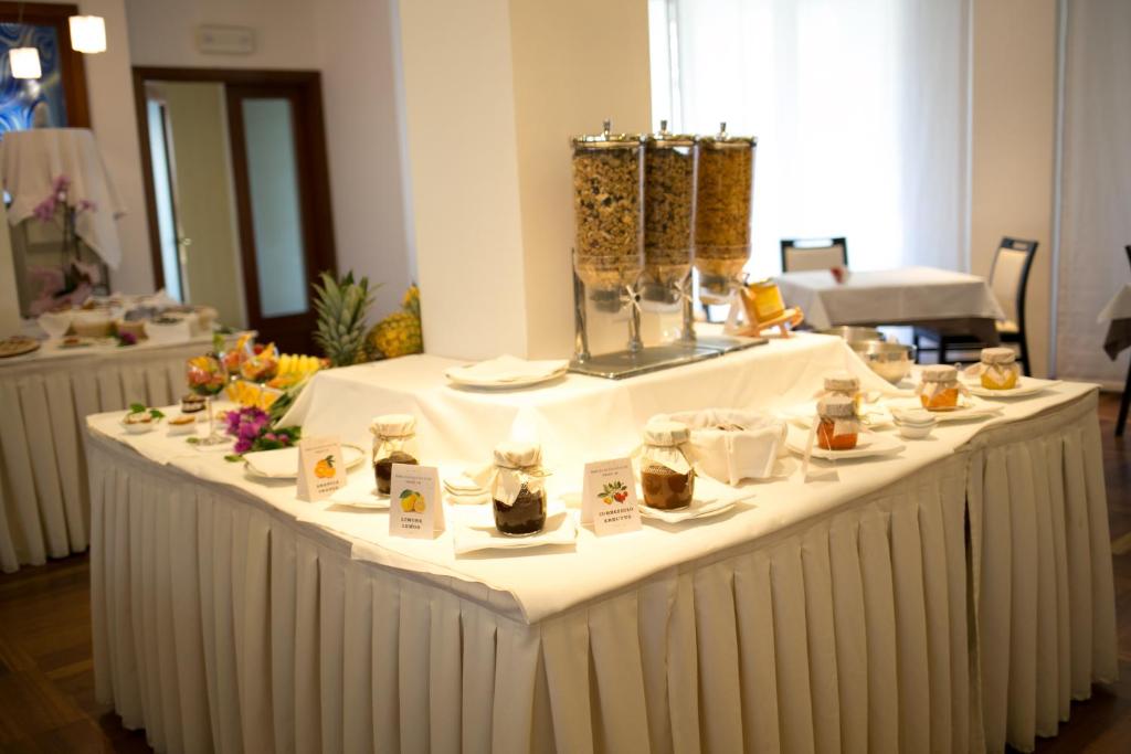Jedzenie w hotelu lub w pobliżu