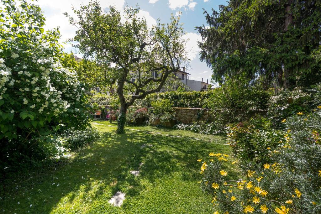 Ogród w obiekcie Casa Gabriella