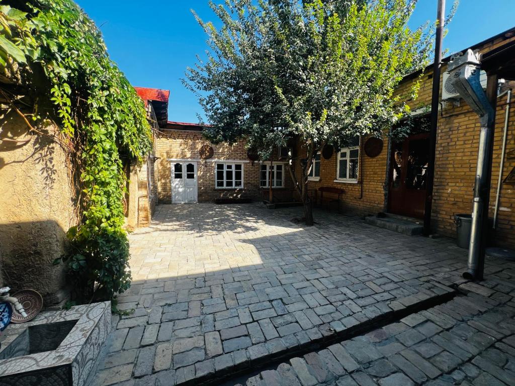 Reyhana Unique House