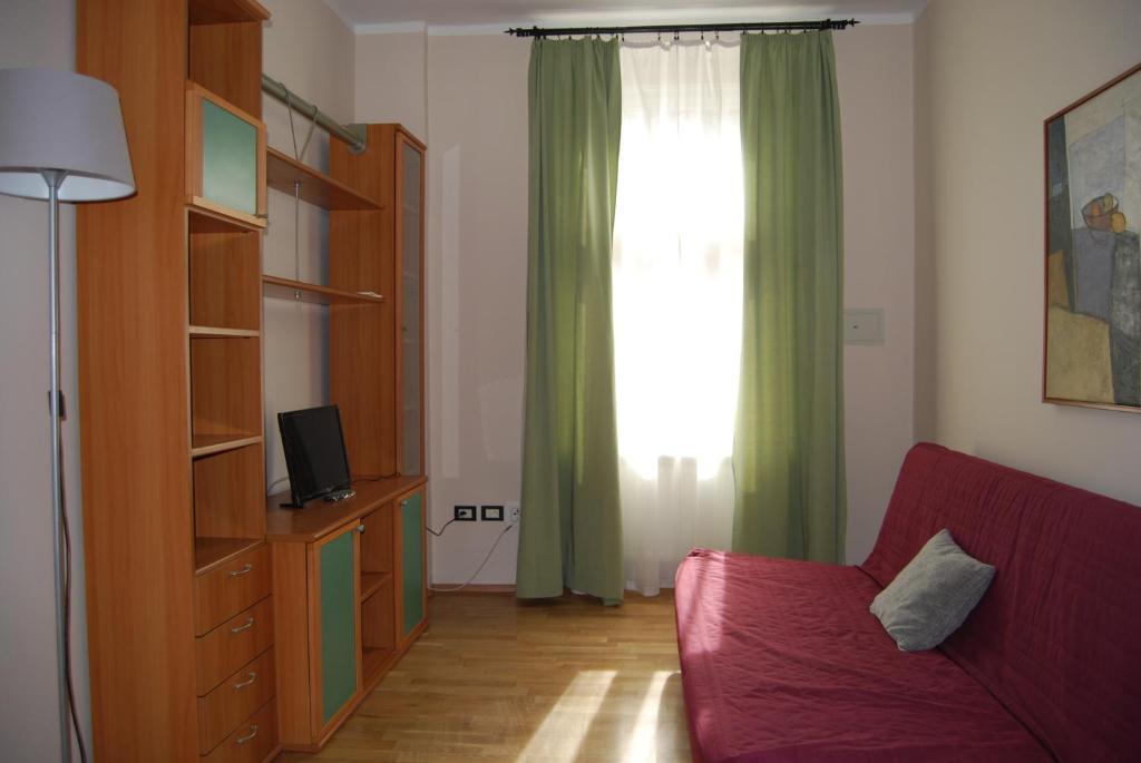 Duskova Apartments - Two-Bedroom Apartment