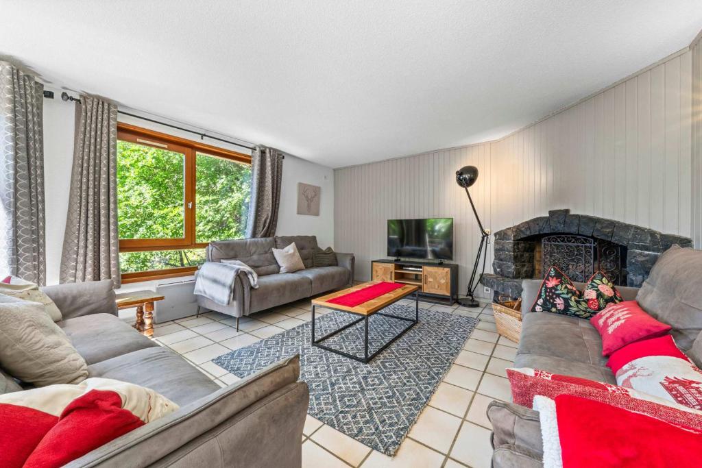 Large Chalet - Walkable to Morzine - Flexible Beds