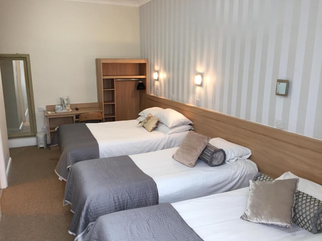 The Westlynne Hotel & Apartments - Resim 25