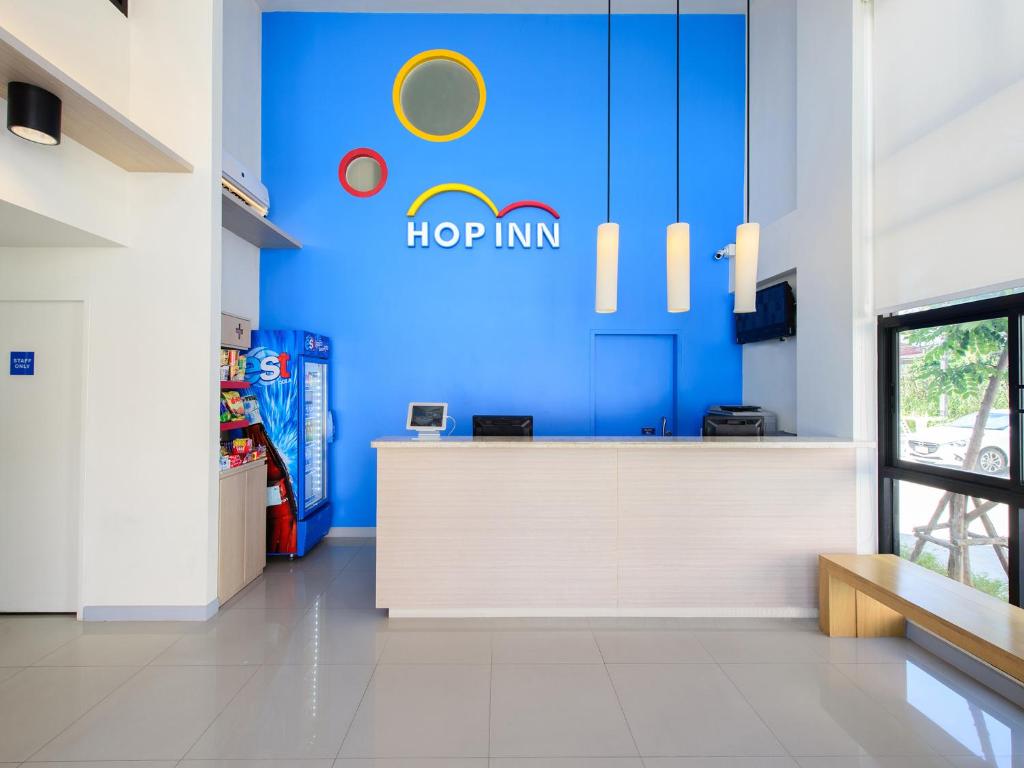 Vstupní hala nebo recepce v ubytování HOP INN Mukdahan